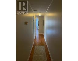 301 - 275 QUEENS AVENUE - 4