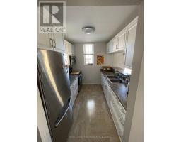 301 - 275 QUEENS AVENUE - 6