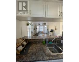 301 - 275 QUEENS AVENUE - 7