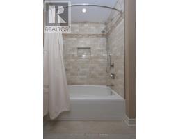 95 HIGHLAND WOODS COURT - 29