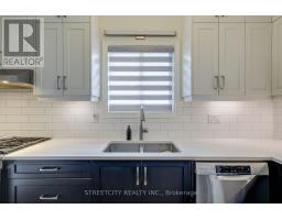 44 ROSETHORN COURT - 11