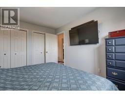 44 ROSETHORN COURT - 24