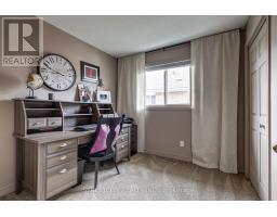 44 ROSETHORN COURT - 27