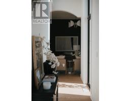 4 EDGEVIEW CRESCENT - 24