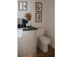 4 EDGEVIEW CRESCENT - 28