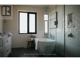 4 EDGEVIEW CRESCENT - 45