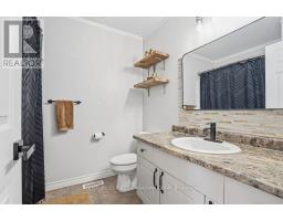 28 - 750 OSGOODE DRIVE S - 26