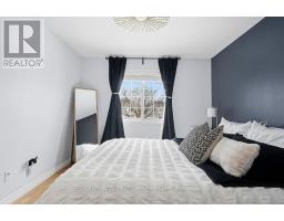 28 - 750 OSGOODE DRIVE S - 32