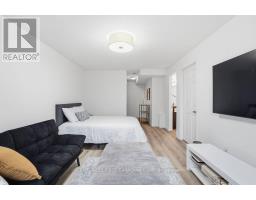 28 - 750 OSGOODE DRIVE S - 38