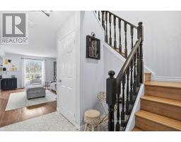 28 - 750 OSGOODE DRIVE S - 4