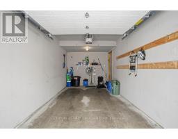 28 - 750 OSGOODE DRIVE S - 44