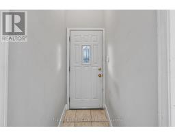 71 JASPER CRESCENT - 16