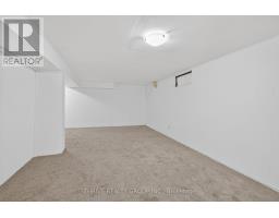 71 JASPER CRESCENT - 23