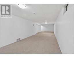 71 JASPER CRESCENT - 25