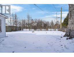 71 JASPER CRESCENT - 27