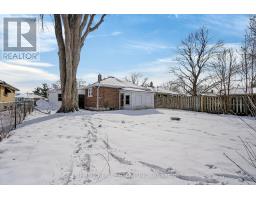 71 JASPER CRESCENT - 32