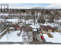 71 JASPER CRESCENT - 35