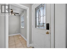 71 JASPER CRESCENT - 4