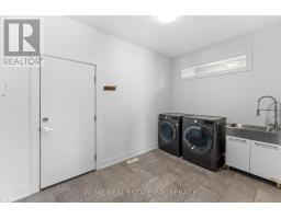 115 SOUTH CARRIAGE ROAD - 35