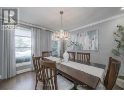 15 MARCUS CRESCENT - 16