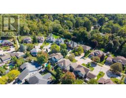 15 MARCUS CRESCENT - 4