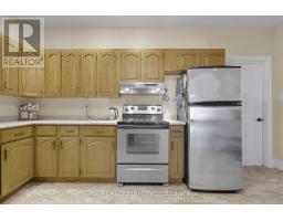 924 PRINCESS AVENUE - 15