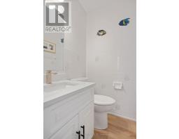 89 - 9 LAKEFIELD COURT - 21