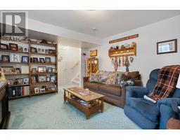 89 - 9 LAKEFIELD COURT - 26