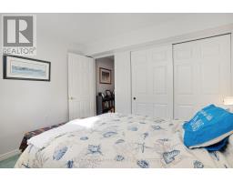 89 - 9 LAKEFIELD COURT - 28