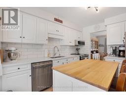 89 - 9 LAKEFIELD COURT - 6