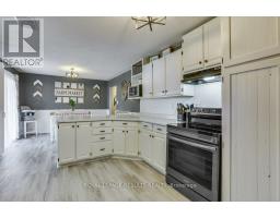 34 CHARLOTTE AVENUE - 27