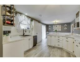 34 CHARLOTTE AVENUE - 28