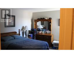 207 - 600 GRENFELL DRIVE - 9