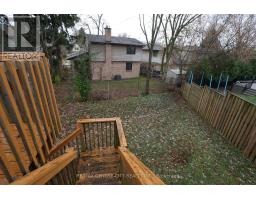 1509 HORSESHOE CRESCENT - 34