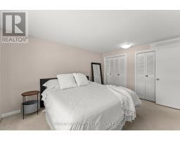 696 ALGOMA PLACE - 18