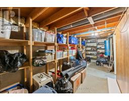 696 ALGOMA PLACE - 30