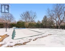 696 ALGOMA PLACE - 33