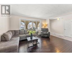 696 ALGOMA PLACE - 6