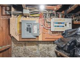 24 HINCKS STREET - 24