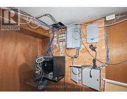 24 HINCKS STREET - 25