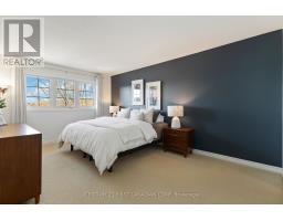 1 WATSON CRESCENT - 16