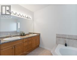 1 WATSON CRESCENT - 18