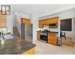 1 WATSON CRESCENT - 7