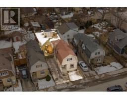 28 MOUNT PLEASANT AVENUE - 32