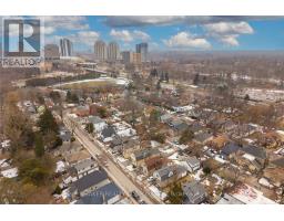 28 MOUNT PLEASANT AVENUE - 36