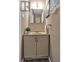 53 ARCHER CRESCENT - 16