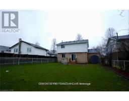 53 ARCHER CRESCENT - 32