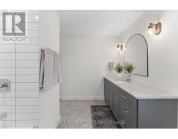 1969 BUROAK CRESCENT - 35