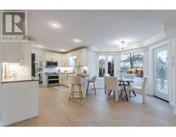 333 SUNNYSIDE CRESCENT - 12