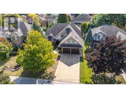 333 SUNNYSIDE CRESCENT - 3